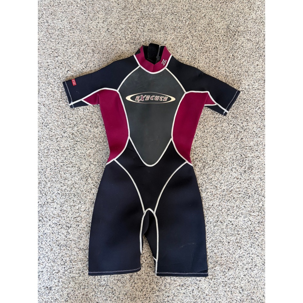 Execute Shorty Wetsuit Size ML 3x2mm Springsuit Back Zip Surf Swim Beach
